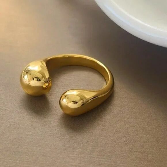 ⭐️#30A Unique Retro Gold Double Bar Ring - Picture 1 of 7